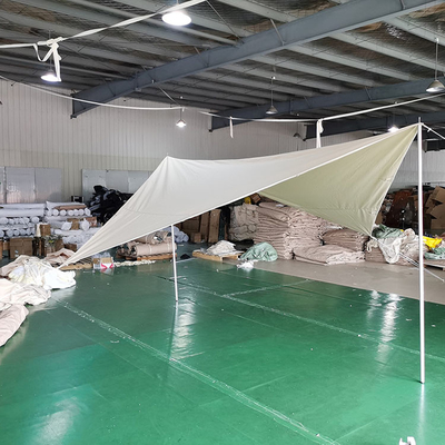 Ντυμένου ασήμι πτυσσόμενος αδιάβροχος Windproof σκιάς καταφυγίων ήλιων υφάσματος